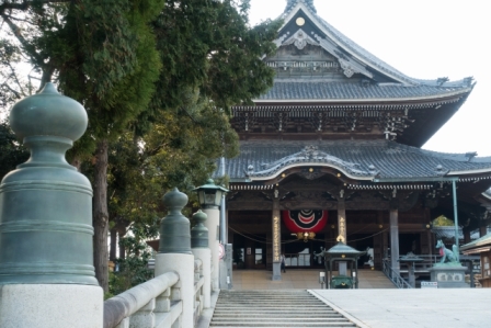 愛知県のパワースポット 豊川稲荷を参拝して食べ歩きのおすすめ ぱそにゃんぶろぐ